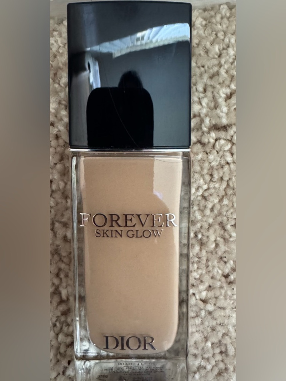 Dior Forever Skin Glow Liquid Foundation –
